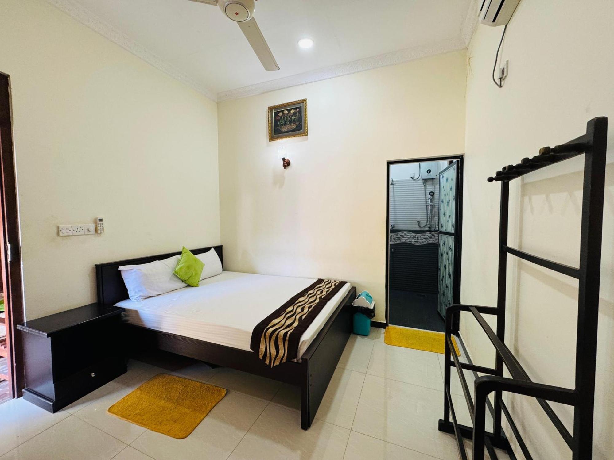 Aa Inn Trincomalee Phòng bức ảnh