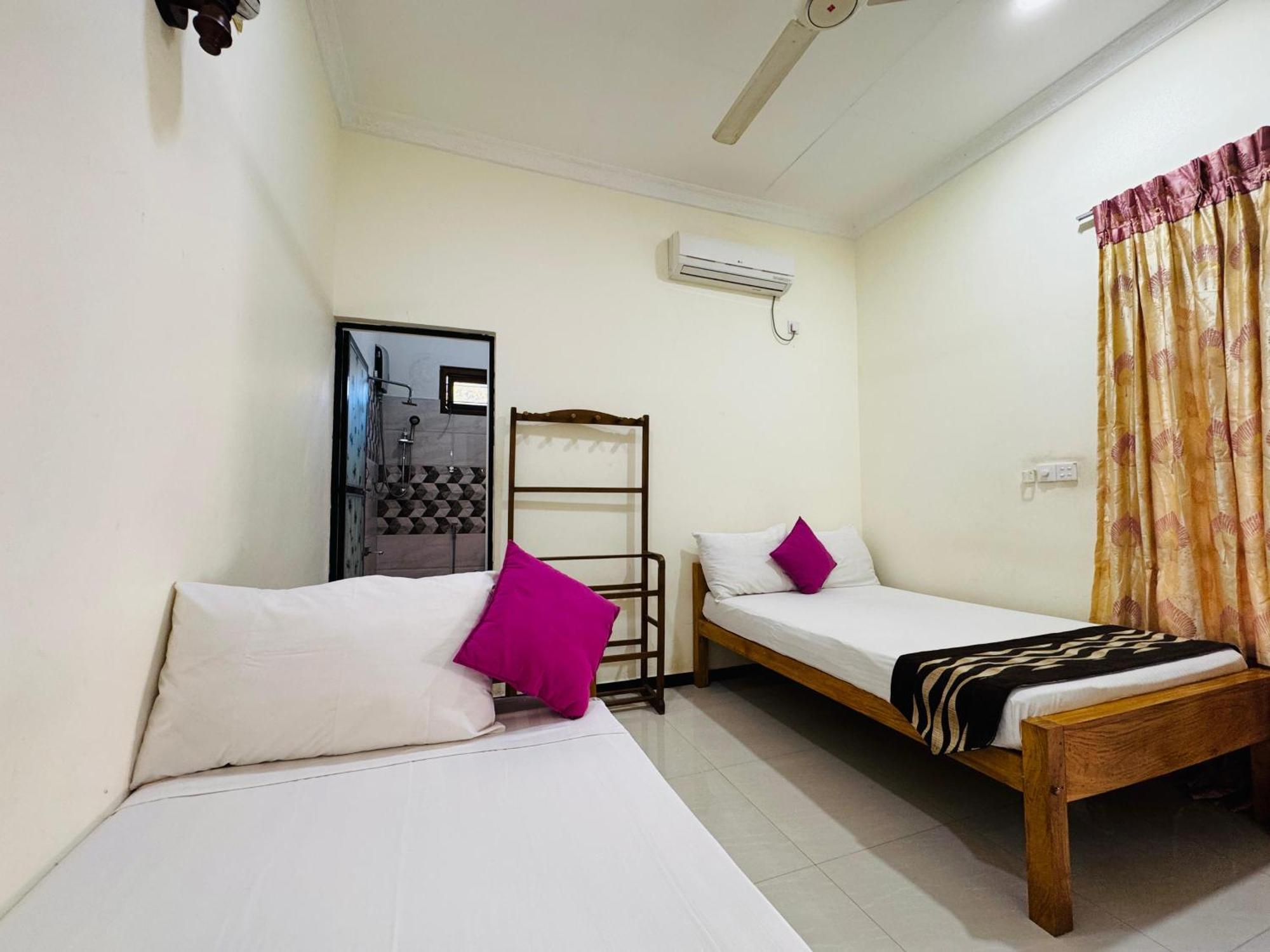 Aa Inn Trincomalee Phòng bức ảnh