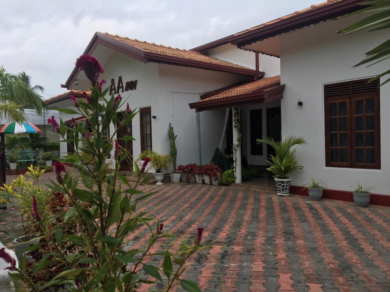 Aa Inn Trincomalee Ngoại thất bức ảnh