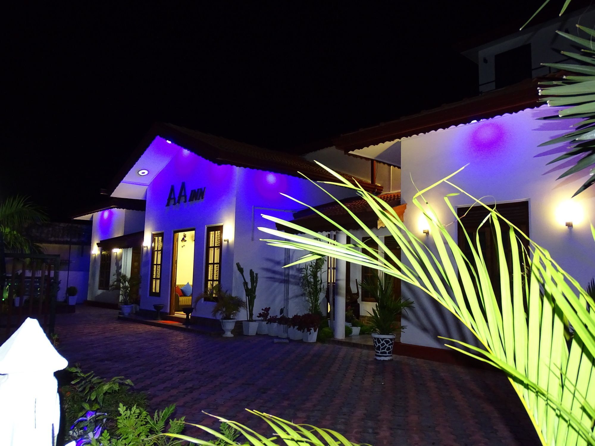 Aa Inn Trincomalee Ngoại thất bức ảnh